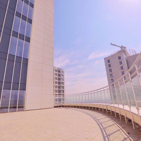 33Rd Floor Luxury Apartment Spa & Fitness Skopje Exterior foto