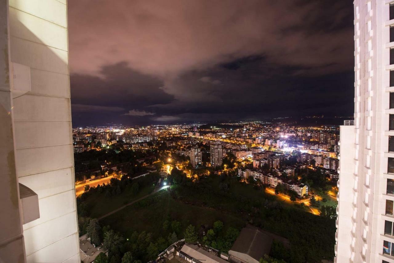 33Rd Floor Luxury Apartment Spa & Fitness Skopje Exterior foto